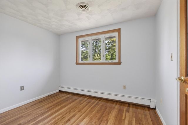 2 Herrick Road, Peabody, MA 01960
