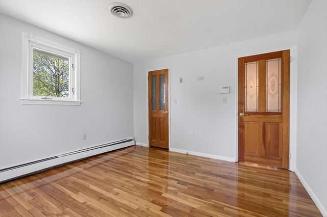 2 Herrick Road, Peabody, MA 01960