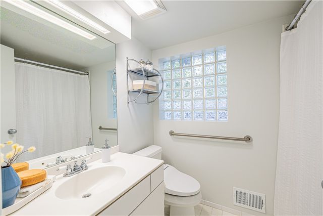 82 Lasalle Parkway, Perinton, NY 14564