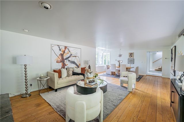 82 Lasalle Parkway, Perinton, NY 14564