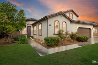 10300 Avignon Way, Bakersfield, CA 93306