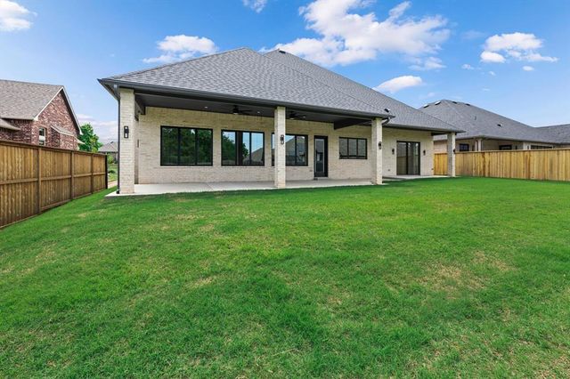 10045 SW 27th Street, Yukon, OK 73099