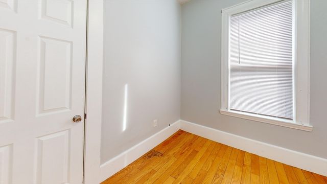 18 Rowell 3, Boston, MA 02125
