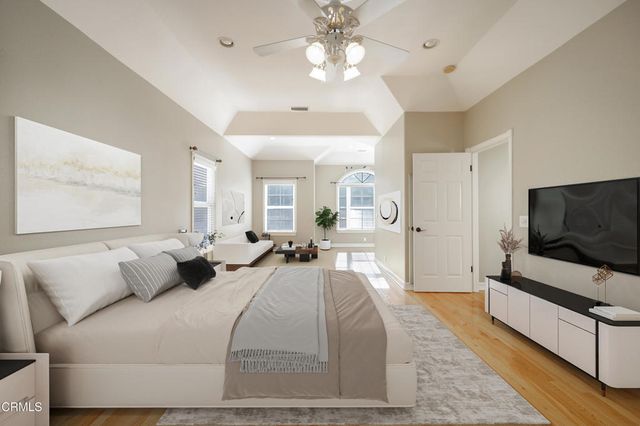 251 S Skyline Drive, Thousand Oaks, CA 91361