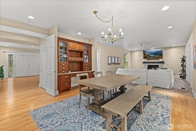 21410 SE 215th Street, Maple Valley, WA 98038