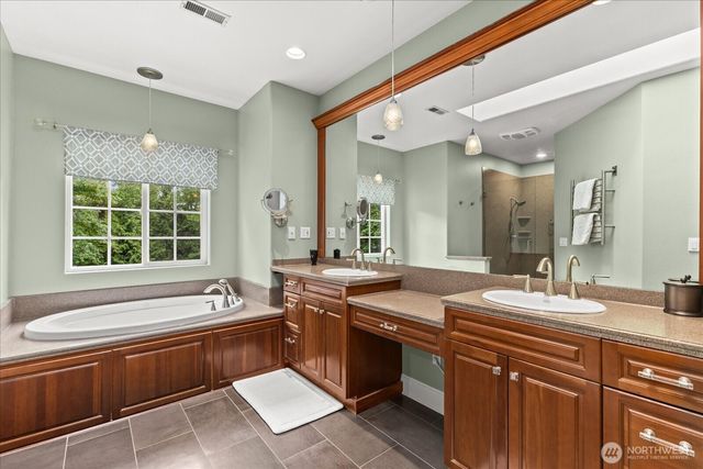 21410 SE 215th Street, Maple Valley, WA 98038