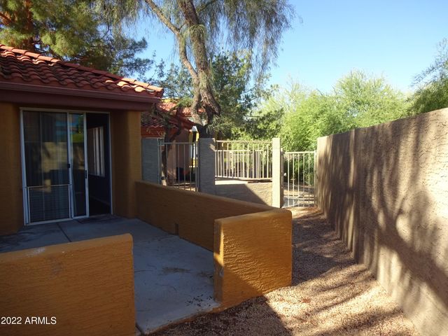 2929 W YORKSHIRE Drive 1079, Phoenix, AZ 85027