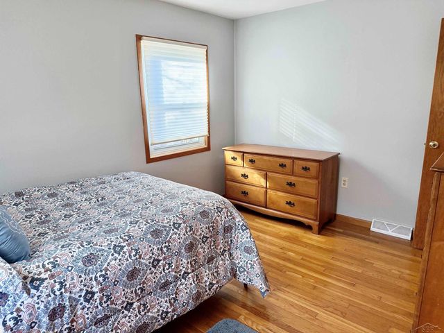 4310 Markham Street, Saginaw, MI 48603