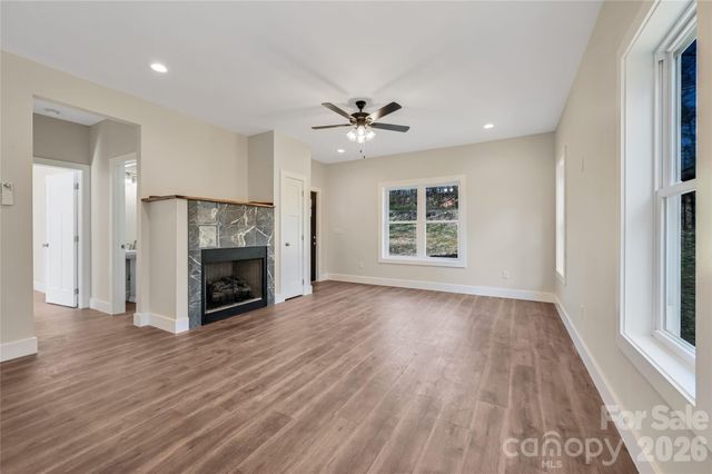 22 Ben Lippen Road A, Asheville, NC 28806