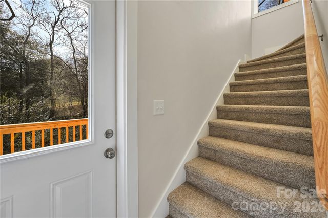 22 Ben Lippen Road A, Asheville, NC 28806