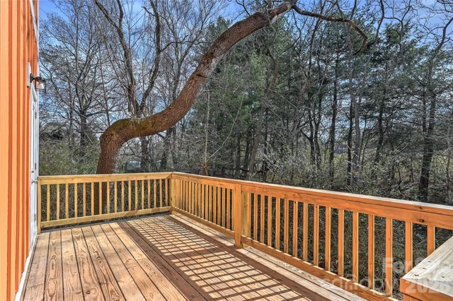 22 Ben Lippen Road A, Asheville, NC 28806