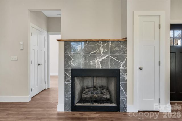 22 Ben Lippen Road A, Asheville, NC 28806