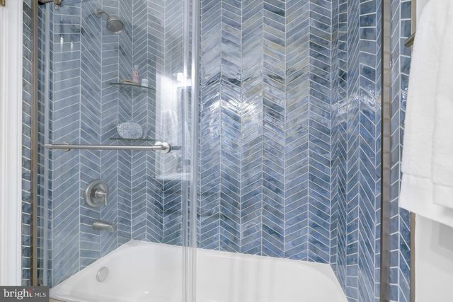 6426 GILDAR ST, Alexandria, VA 22310