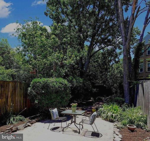 6426 GILDAR ST, Alexandria, VA 22310