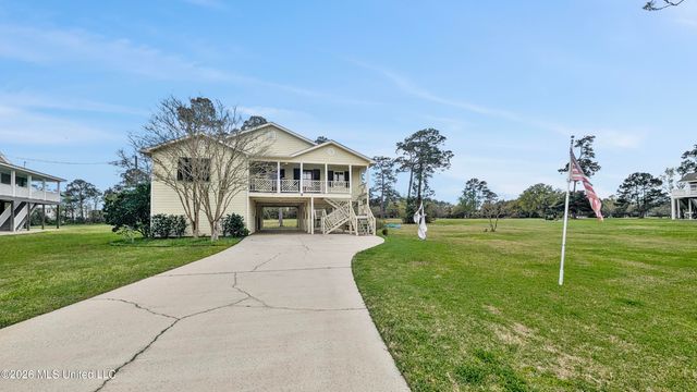 340 Lemoyne Road, Pass Christian, MS 39571
