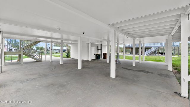 340 Lemoyne Road, Pass Christian, MS 39571