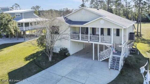 340 Lemoyne Road, Pass Christian, MS 39571