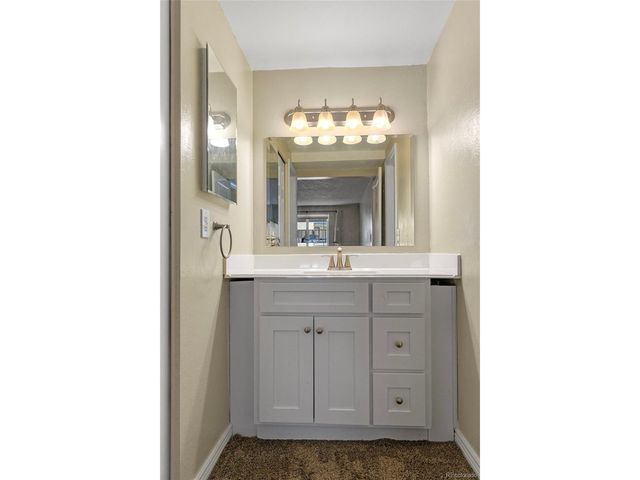 1723 Robb St 23, Denver, CO 80215