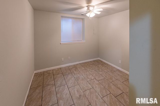 2300 N SHERIDAN Road, Peoria, IL 61604