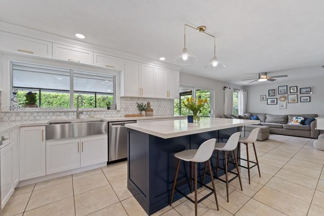 10240 SW 108th St, Miami, FL 33176
