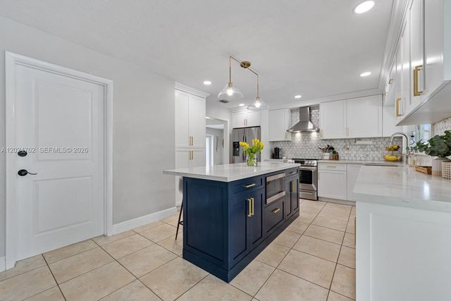 10240 SW 108th St, Miami, FL 33176