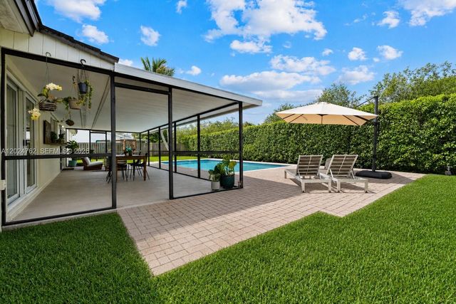 10240 SW 108th St, Miami, FL 33176