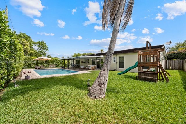 10240 SW 108th St, Miami, FL 33176