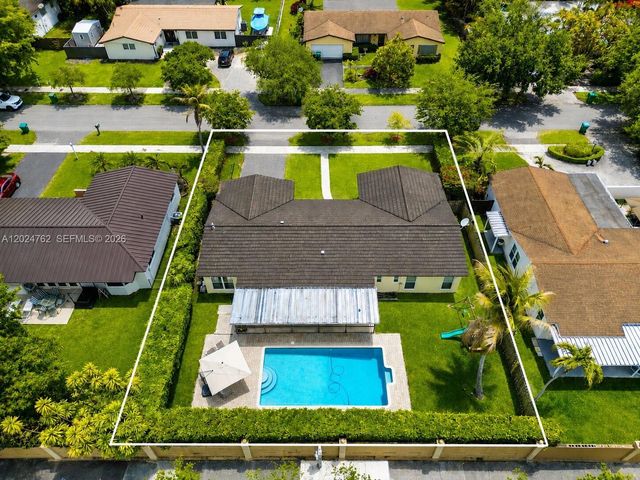 10240 SW 108th St, Miami, FL 33176