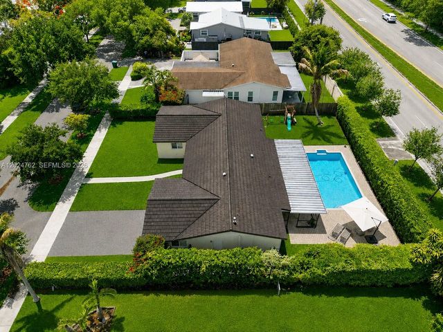 10240 SW 108th St, Miami, FL 33176