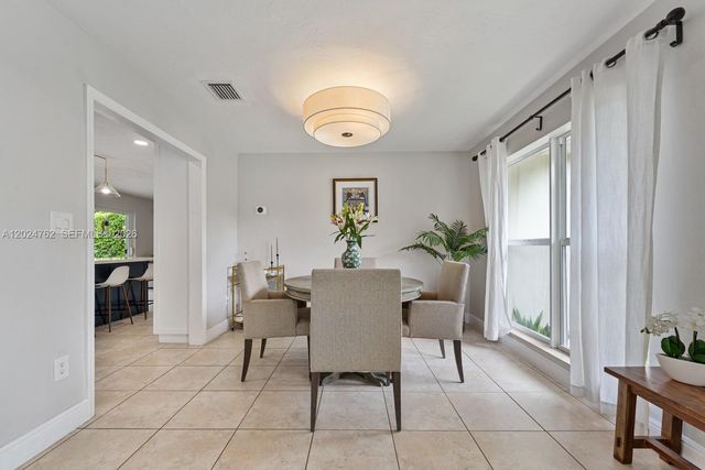 10240 SW 108th St, Miami, FL 33176