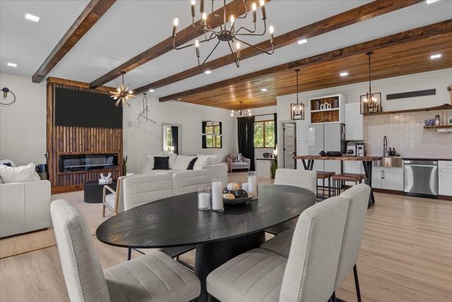 165 Wade Cv, Waverly, TN 37185