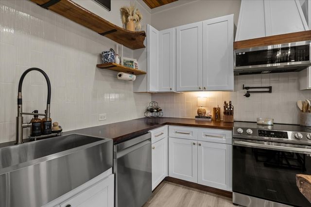 165 Wade Cv, Waverly, TN 37185