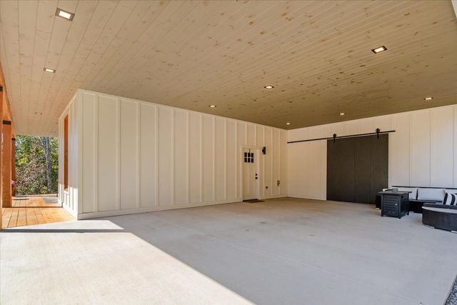 165 Wade Cv, Waverly, TN 37185