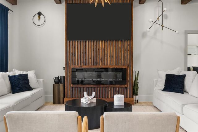 165 Wade Cv, Waverly, TN 37185