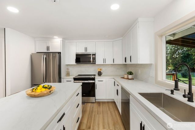2506 101st Avenue NE, Lake Stevens, WA 98258