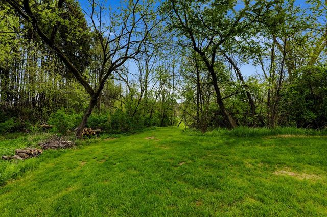 N7479 Willow ROAD, Plymouth, WI 53073