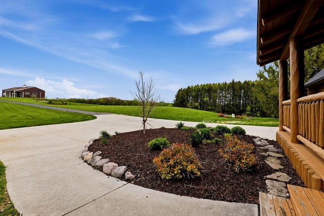 N7479 Willow ROAD, Plymouth, WI 53073