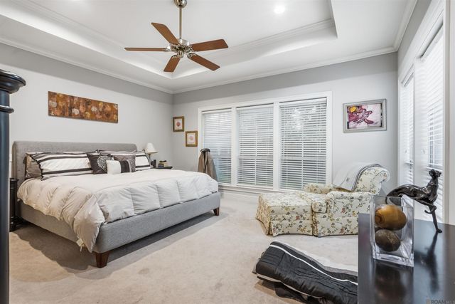 621 Highland Knoll Ct, Baton Rouge, LA 70810
