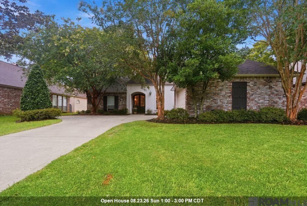 621 Highland Knoll Ct, Baton Rouge, LA 70810