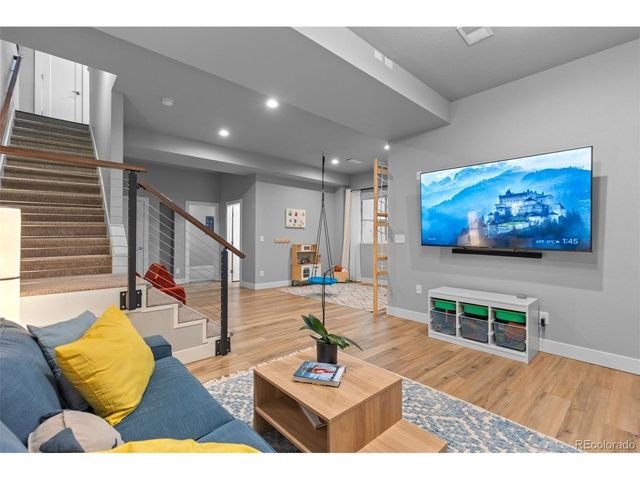 6771 Raritan Dr, Denver, CO 80221