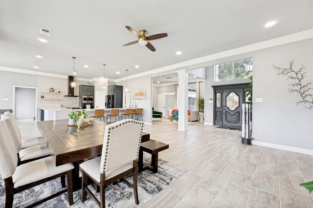 818 Riviera Drive, Mansfield, TX 76063