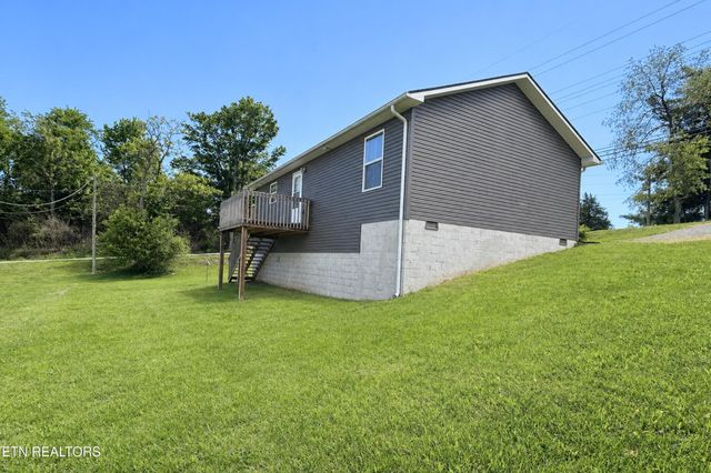 13 Short Rd, Crossville, TN 38555