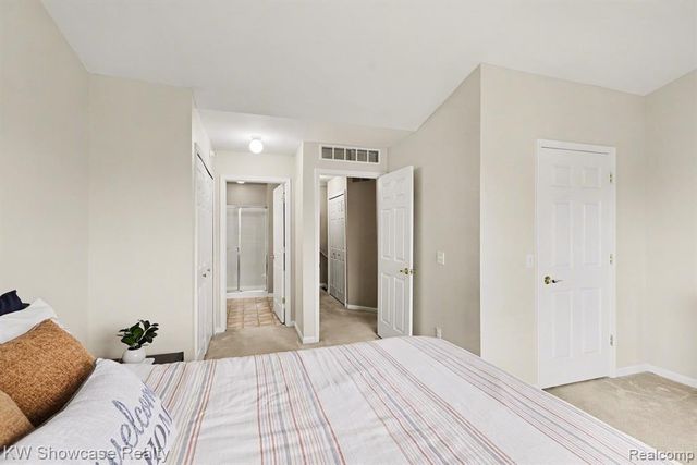 9519 Lakeside Drive 91, Ypsilanti, MI 48197