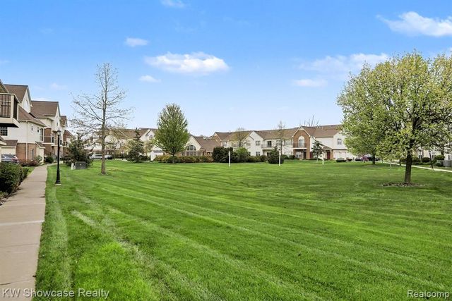 9519 Lakeside Drive 91, Ypsilanti, MI 48197