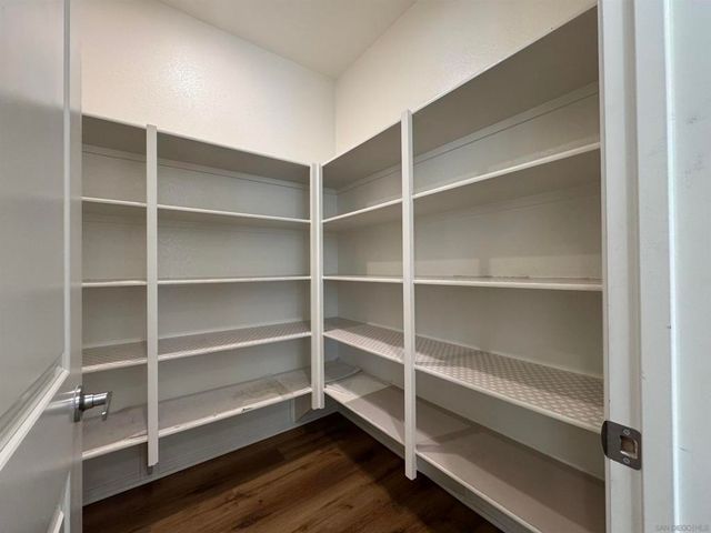 38226 Old Creek, Murrieta, CA 92563