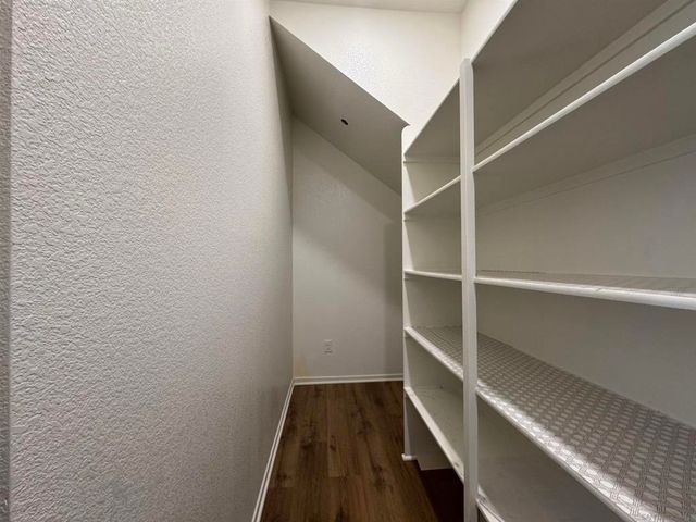 38226 Old Creek, Murrieta, CA 92563