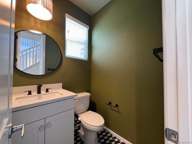 38226 Old Creek, Murrieta, CA 92563