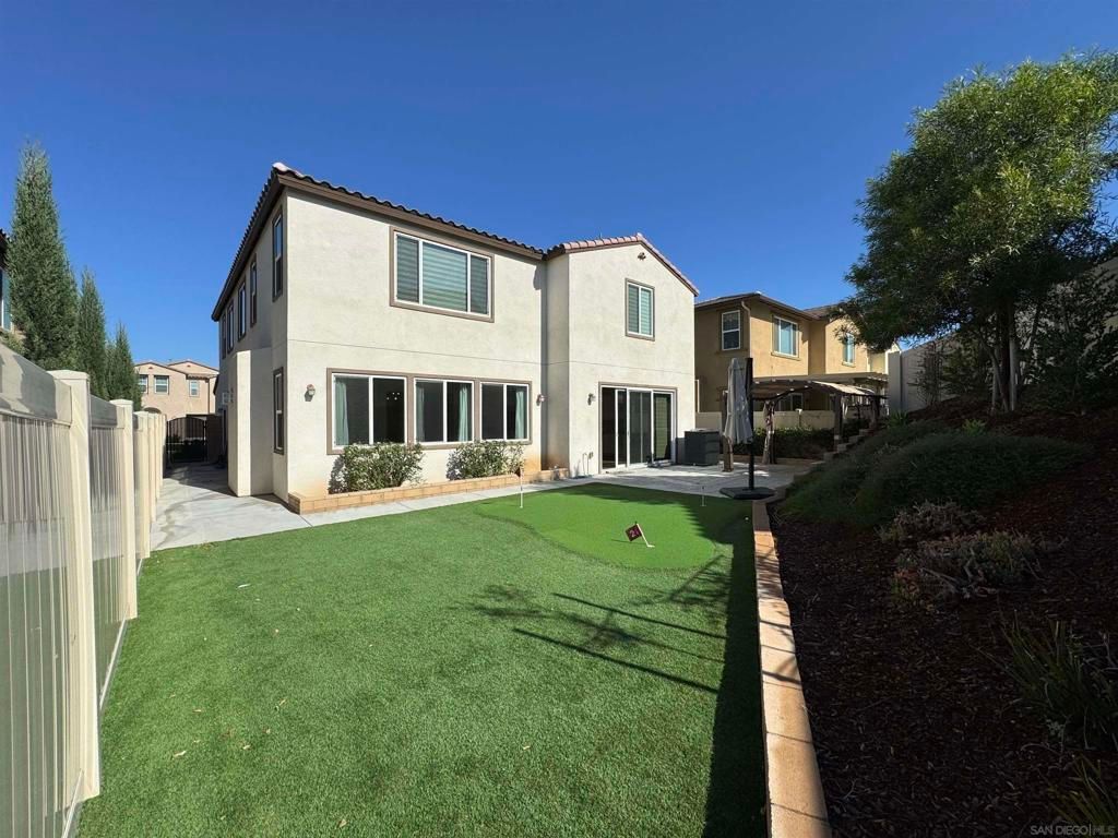 Image 25 of property listing at 38226 Old Creek, Murrieta, CA 92563