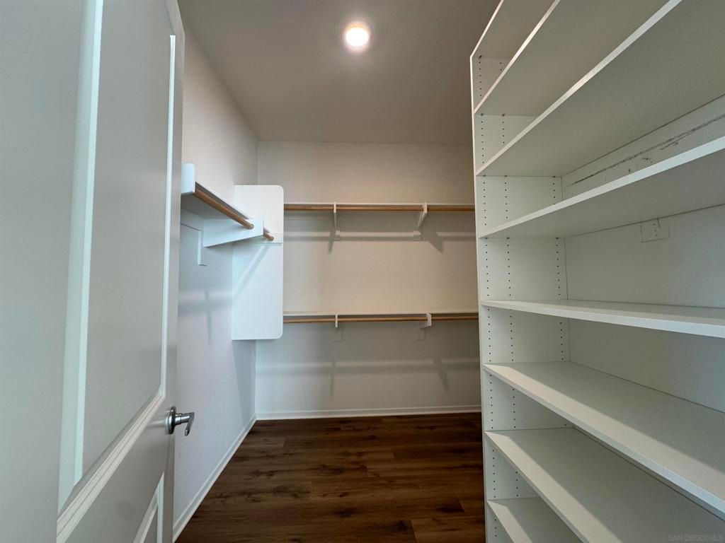 Image 39 of property listing at 38226 Old Creek, Murrieta, CA 92563