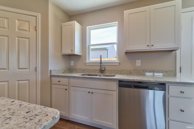 13934 Persimmon Lane, Evansville, IN 47725